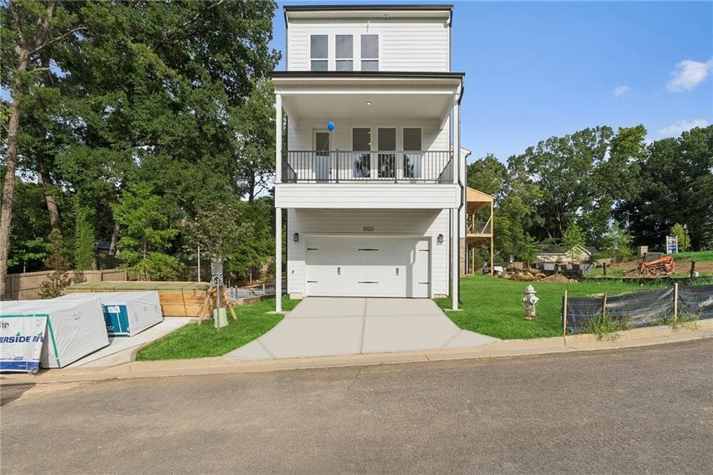 4 bedroom, 4 bathroom, 1,919 sq ft single family residence for sale at 3022 Greco Place, Scottdale, GA 30079 — photo 2
