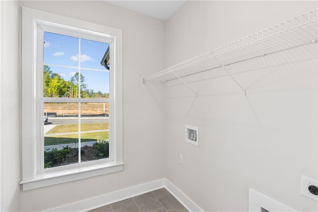 3 bedroom, 2 bathroom, 1,780 sq ft single family residence for sale at 517 Barnfield Way, Dallas, GA 30157 — photo 8