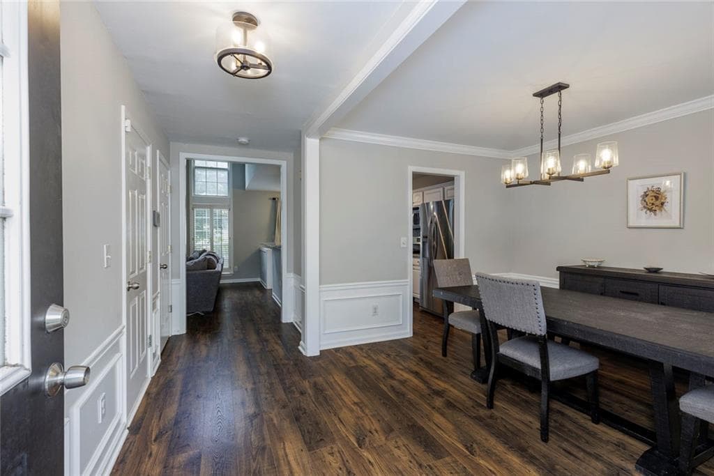 3 bedroom, 3 bathroom, 2,138 sq ft single family residence for sale at 521 Stepney Court, Marietta, GA 30067 — photo 3