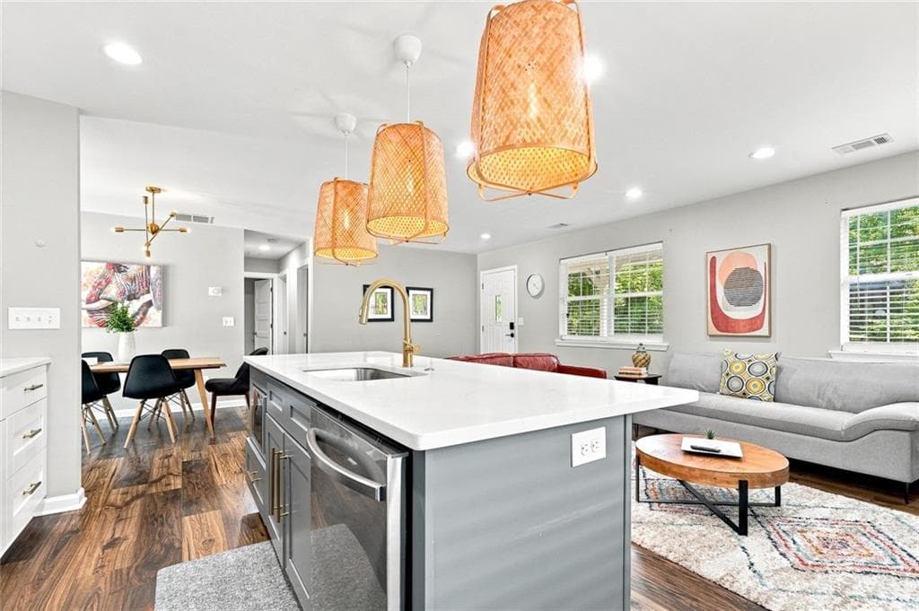 3 bedroom, 2 bathroom, 1,192 sq ft single family residence for sale at 177 Howard Street, Atlanta, GA 30317 — photo 5