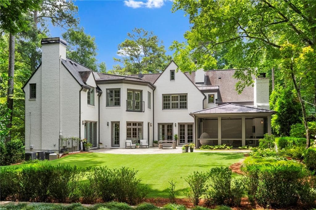 5 bedroom, 6 bathroom, 5,073 sq ft single family residence for sale at 1610 W Sussex Road, Atlanta, GA 30306 — photo 2