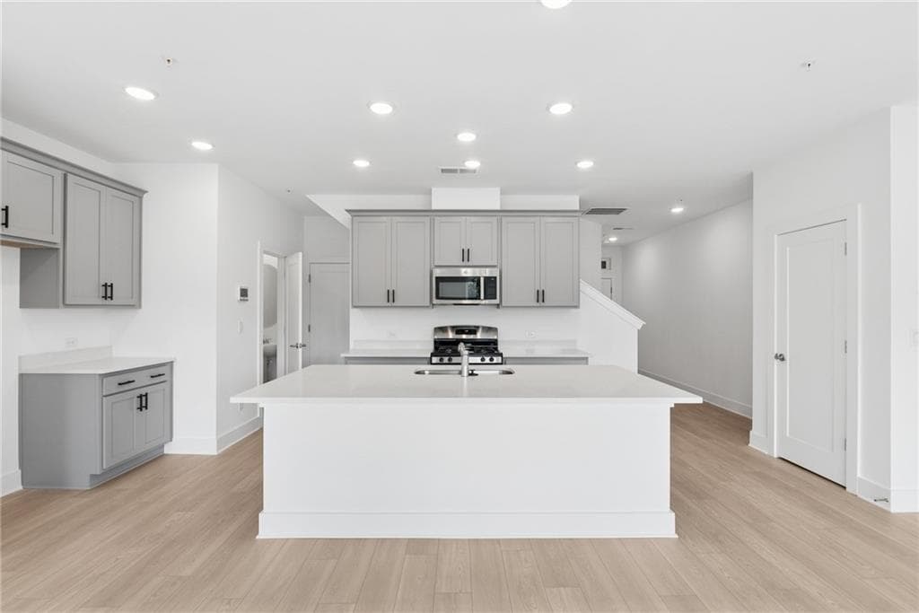 3 bedroom, 3 bathroom, 1,910 sq ft townhouse for sale at 210 Redbud Road, Canton, GA 30114 — photo 7