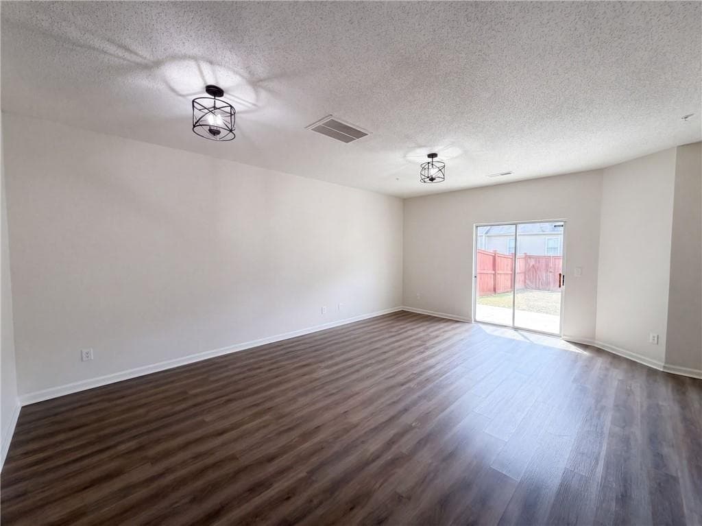 2 bedroom, 2 bathroom, 1,352 sq ft townhouse for sale at 1689 Broad River Road, Atlanta, GA 30349 — photo 3