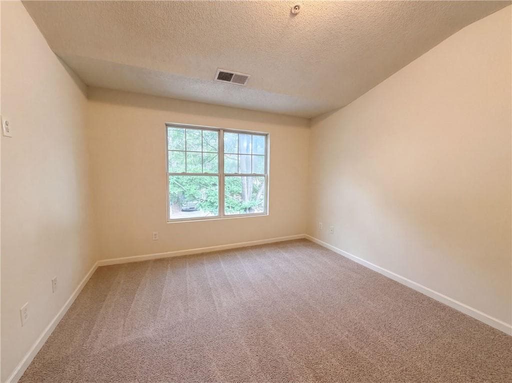 2 bedroom, 2 bathroom, 1,352 sq ft townhouse for sale at 1689 Broad River Road, Atlanta, GA 30349 — photo 4