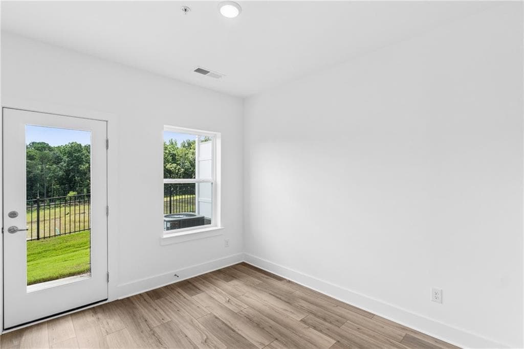 3 bedroom, 3 bathroom, 1,919 sq ft townhouse for sale at 206 Redbud Road, Canton, GA 30114 — photo 10
