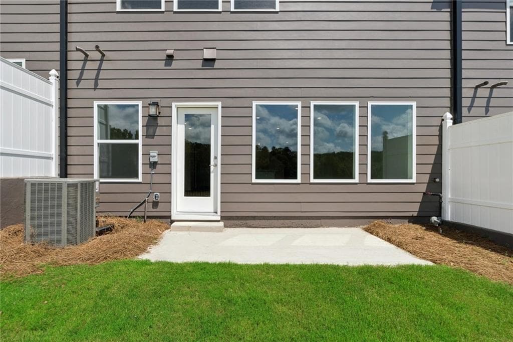 3 bedroom, 3 bathroom, 1,910 sq ft townhouse for sale at 202 Redbud Road, Canton, GA 30114 — photo 2