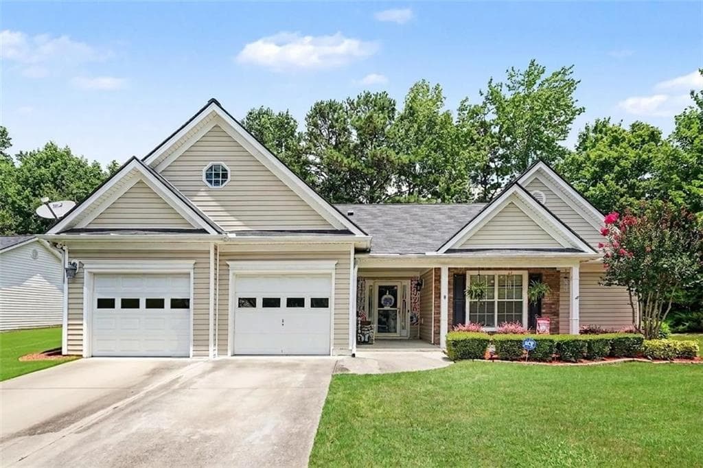 4 bedroom, 3 bathroom, 2,687 sq ft single family residence for sale at 1924 Brittlebank Lane, Lawrenceville, GA 30043