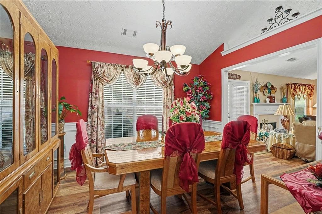 4 bedroom, 3 bathroom, 2,687 sq ft single family residence for sale at 1924 Brittlebank Lane, Lawrenceville, GA 30043 — photo 8