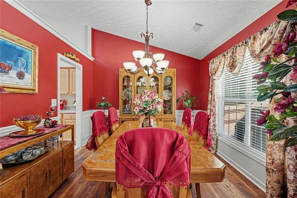 4 bedroom, 3 bathroom, 2,687 sq ft single family residence for sale at 1924 Brittlebank Lane, Lawrenceville, GA 30043 — photo 9