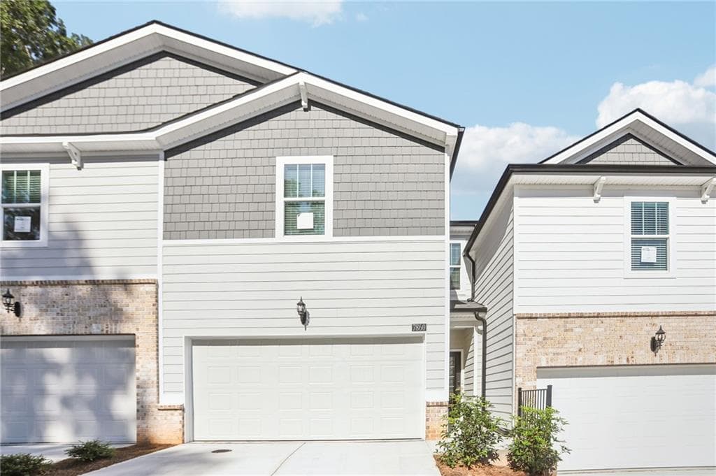 3 bedroom, 3 bathroom, 1,640 sq ft townhouse under contract at 7860 Marie Way, Fairburn, GA 30213 — photo 4