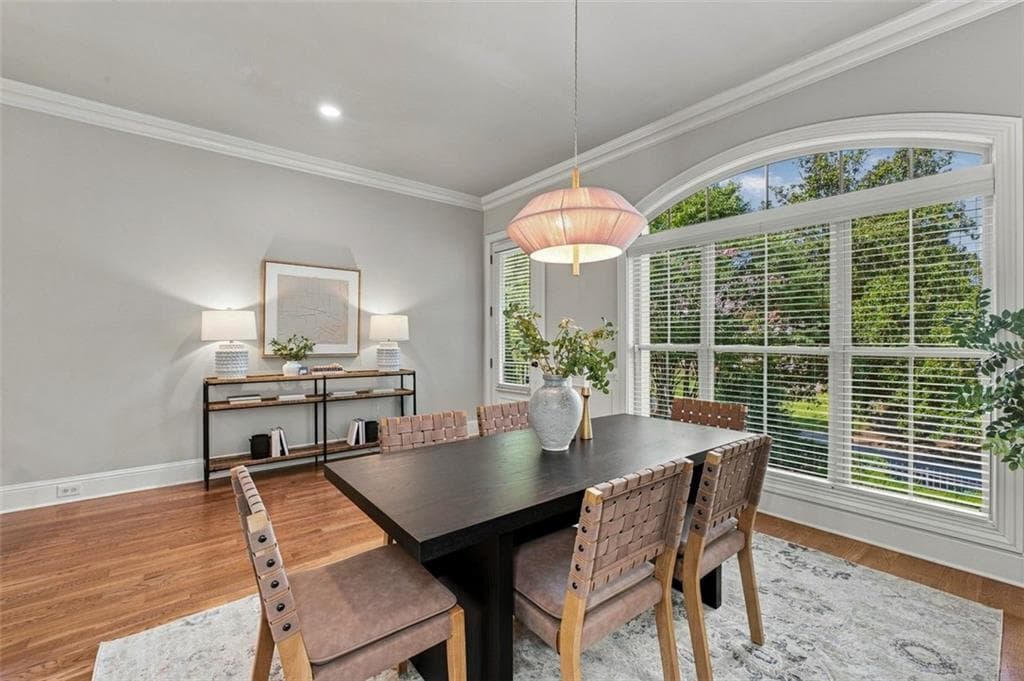 3 bedroom, 4 bathroom, 2,080 sq ft townhouse for sale at 1736 Breyerton Drive, Atlanta, GA 30329 — photo 4