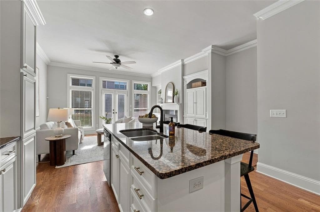 3 bedroom, 4 bathroom, 2,080 sq ft townhouse for sale at 1736 Breyerton Drive, Atlanta, GA 30329 — photo 10