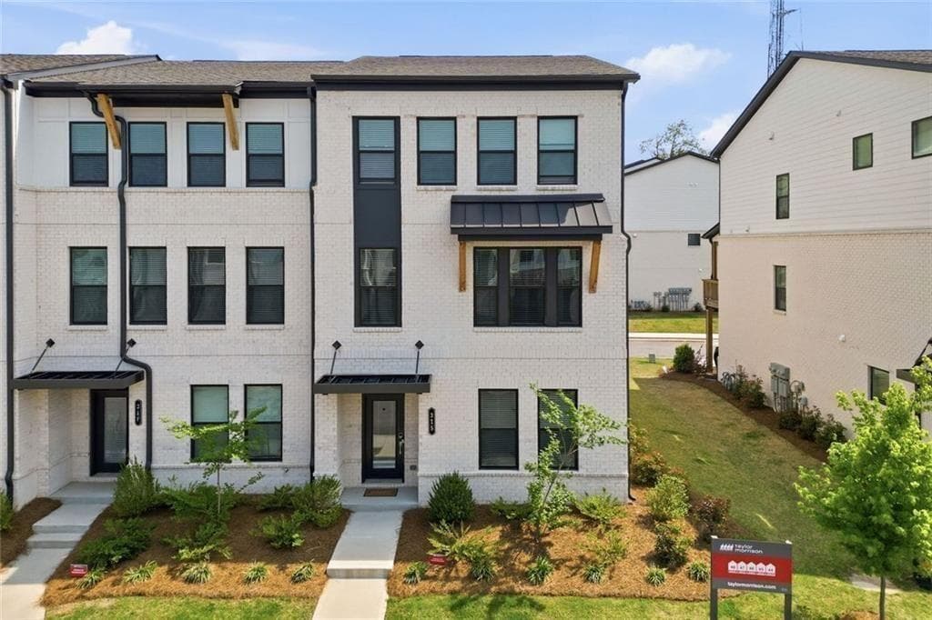 4 bedroom, 4 bathroom, 2,349 sq ft townhouse for sale at 315 Sammon Way, Lawrenceville, GA 30046