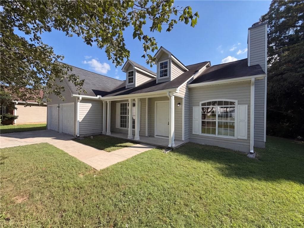 3 bedroom, 2 bathroom, 1,498 sq ft single family residence for sale at 1088 Meadow Glen Circle, Fairburn, GA 30213 — photo 1 of 19