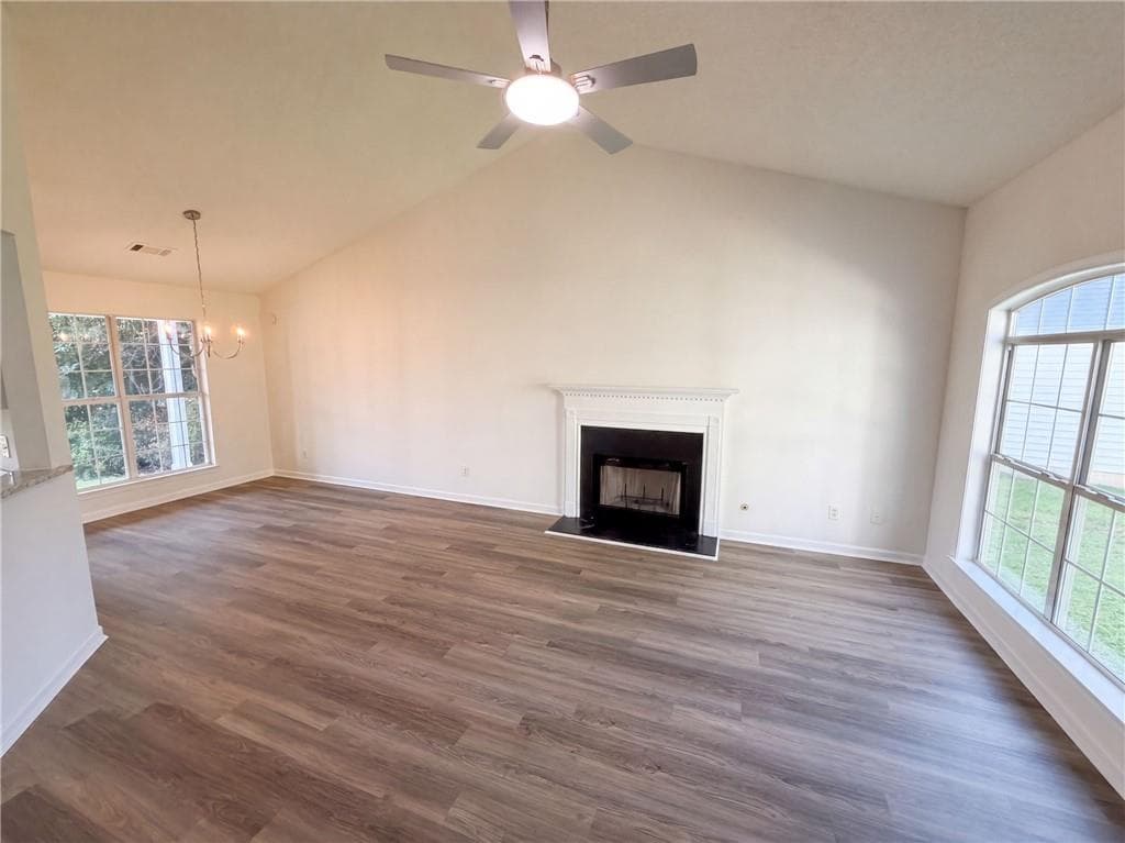 3 bedroom, 2 bathroom, 1,498 sq ft single family residence for sale at 1088 Meadow Glen Circle, Fairburn, GA 30213 — photo 8