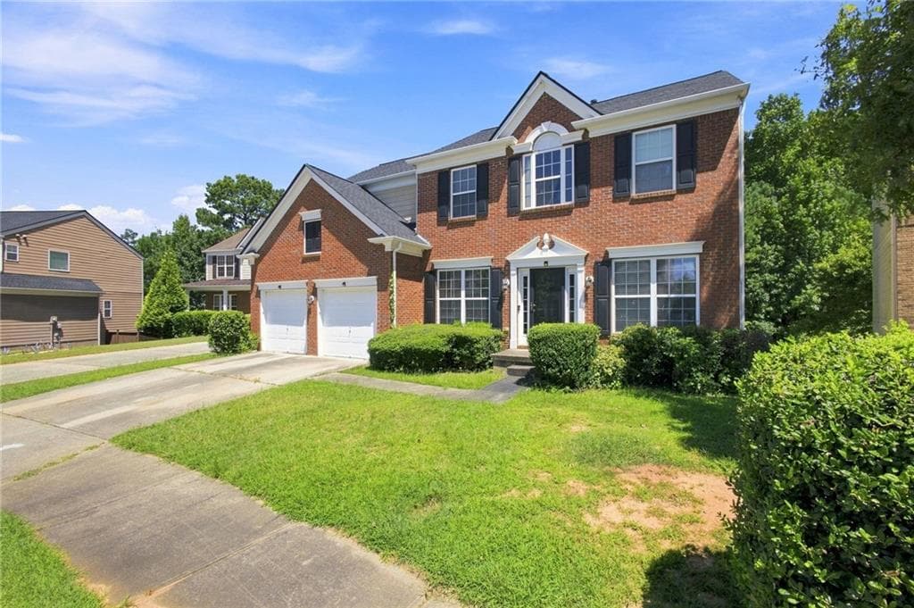 4 bedroom, 3 bathroom, 2,332 sq ft single family residence under contract at 3716 Ramsey Circle, Atlanta, GA 30331 — photo 2