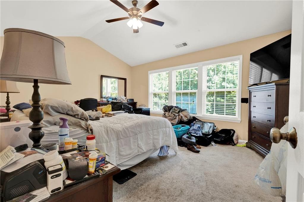 4 bedroom, 3 bathroom, 2,332 sq ft single family residence under contract at 3716 Ramsey Circle, Atlanta, GA 30331 — photo 4