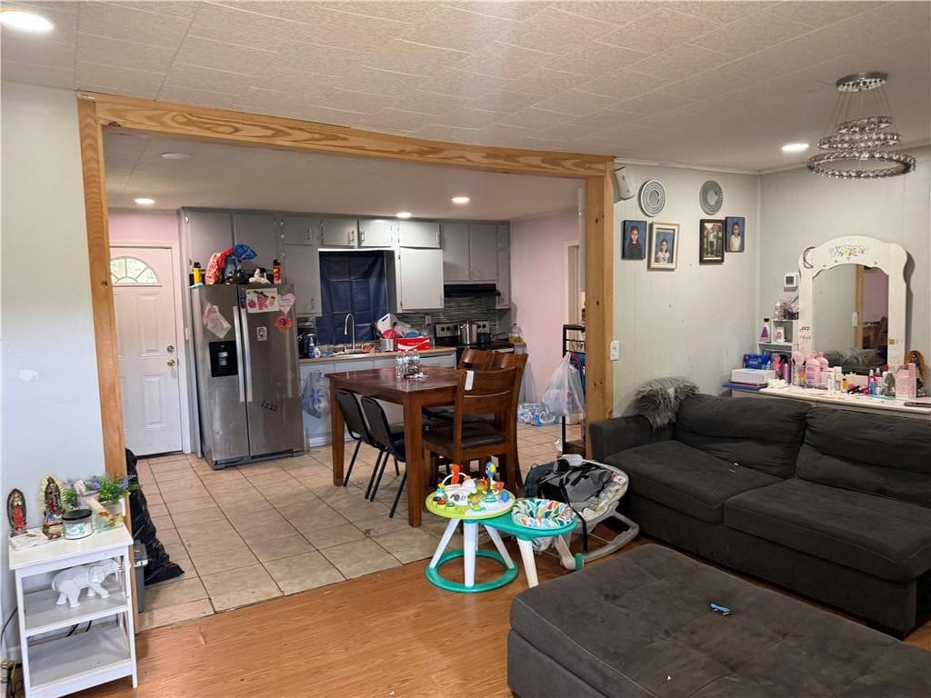 3 bedroom, 1 bathroom, 1,154 sq ft single family residence for sale at 105 Bennett Drive, Gainesville, GA 30501 — photo 4