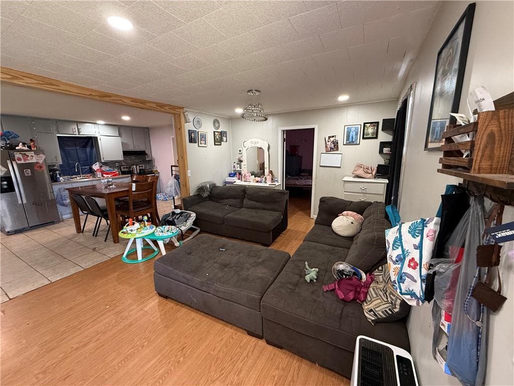 3 bedroom, 1 bathroom, 1,154 sq ft single family residence for sale at 105 Bennett Drive, Gainesville, GA 30501 — photo 5