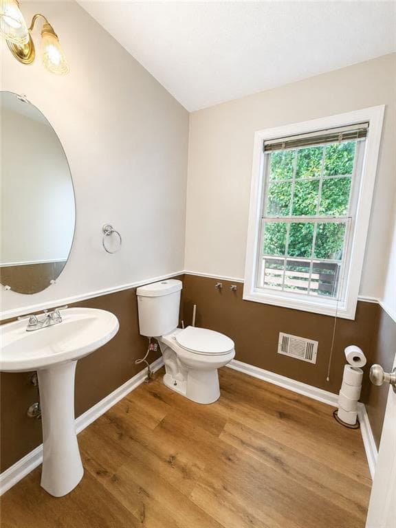 3 bedroom, 3 bathroom, 2,691 sq ft single family residence for sale at 2306 Luther Terrace, Marietta, GA 30064 — photo 9