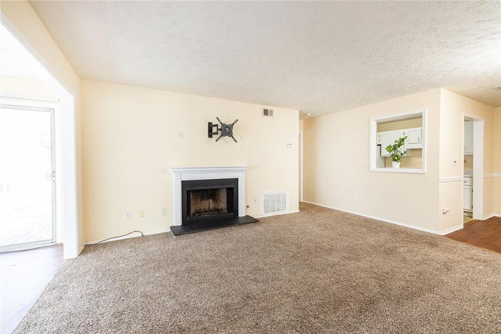 2 bedroom, 2 bathroom, 1,244 sq ft condominium for rent at 910 Augusta Drive, Marietta, GA 30067 for $1,600 a month — photo 6