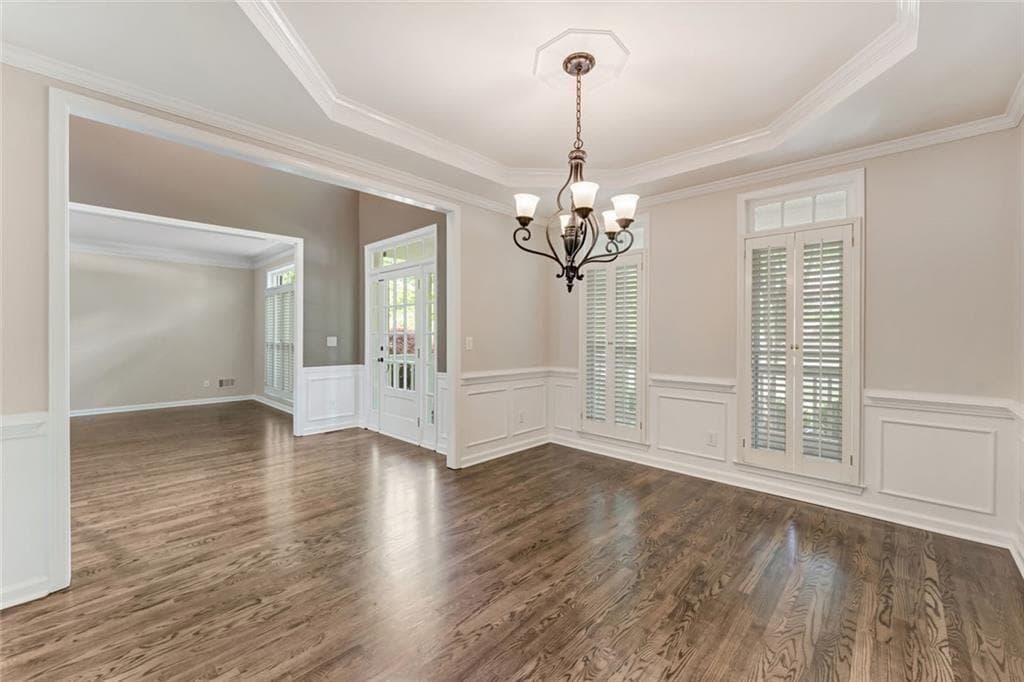 6 bedroom, 5 bathroom, 4,655 sq ft single family residence for sale at 175 Woodcliff Drive, Suwanee, GA 30024 — photo 5
