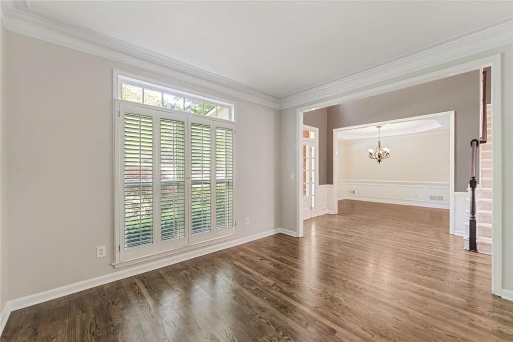 6 bedroom, 5 bathroom, 4,655 sq ft single family residence for sale at 175 Woodcliff Drive, Suwanee, GA 30024 — photo 6