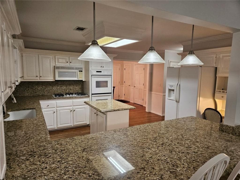 4 bedroom, 3 bathroom, 2,719 sq ft single family residence for sale at 2982 Moorings Parkway, Snellville, GA 30039 — photo 10