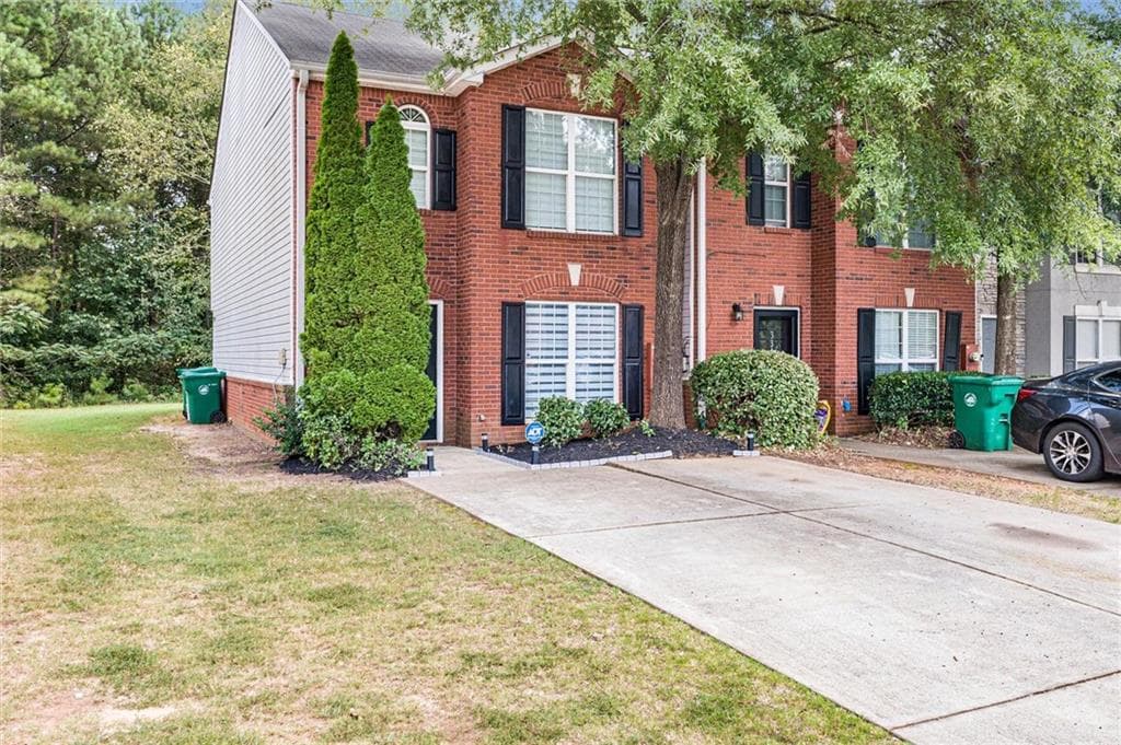 3 bedroom, 3 bathroom, 1,560 sq ft townhouse for sale at 3342 Waldrop Trail, Decatur, GA 30034 — photo 2