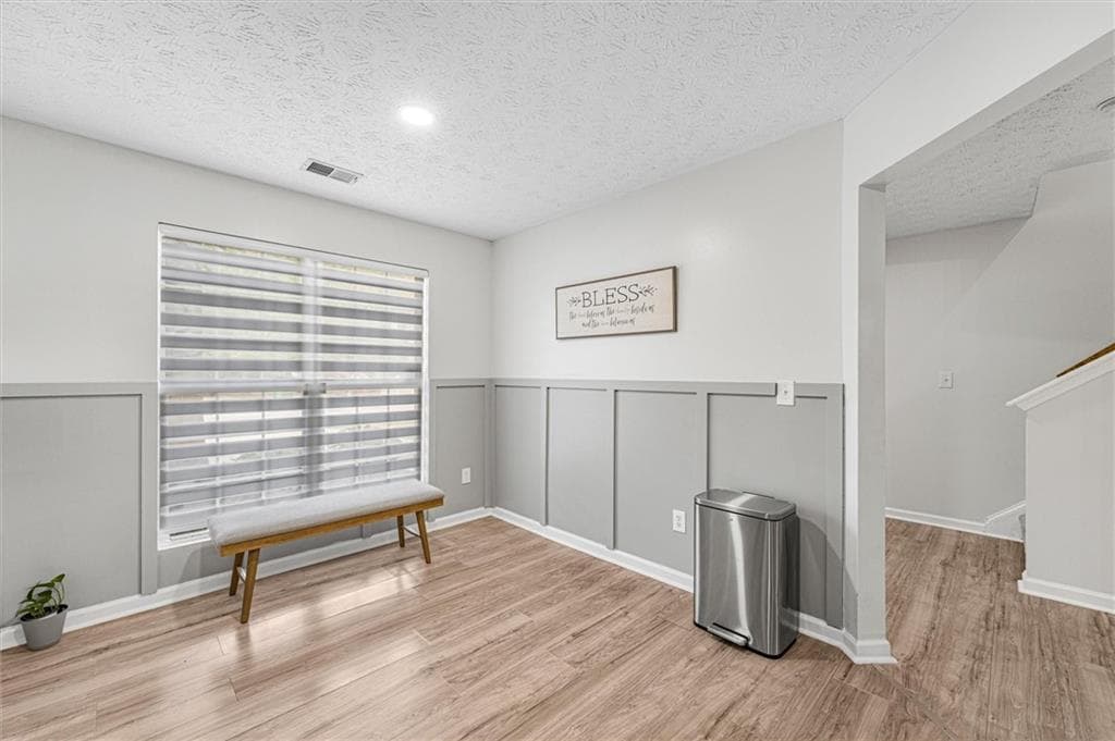 3 bedroom, 3 bathroom, 1,560 sq ft townhouse for sale at 3342 Waldrop Trail, Decatur, GA 30034 — photo 8