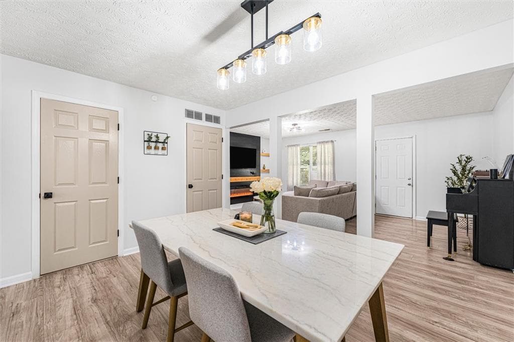 3 bedroom, 3 bathroom, 1,560 sq ft townhouse for sale at 3342 Waldrop Trail, Decatur, GA 30034 — photo 10
