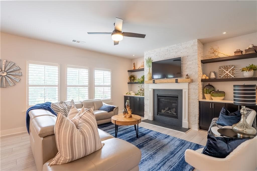 5 bedroom, 4 bathroom, 3,286 sq ft single family residence for sale at 6110 Banyan Trail, Cumming, GA 30028 — photo 4