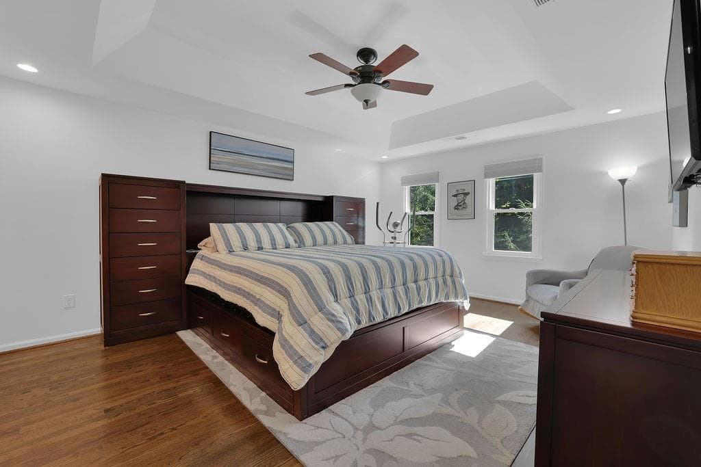 4 bedroom, 3 bathroom, 3,235 sq ft single family residence under contract at 4805 Thornwood Drive Drive, Acworth, GA 30102 — photo 4