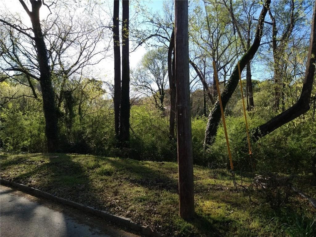 unimproved land for sale at 125 Watson Circle, Atlanta, GA 30317 — photo 1 of 3