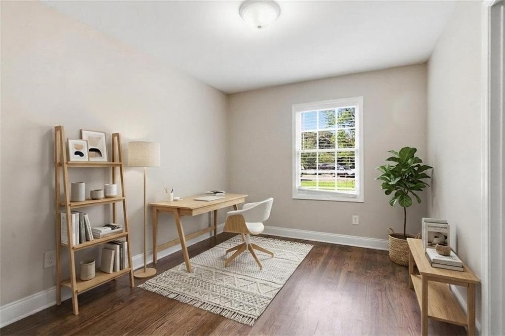 3 bedroom, 2 bathroom, 1,826 sq ft single family residence for sale at 1633 Pine Glen Circle, Decatur, GA 30035 — photo 5