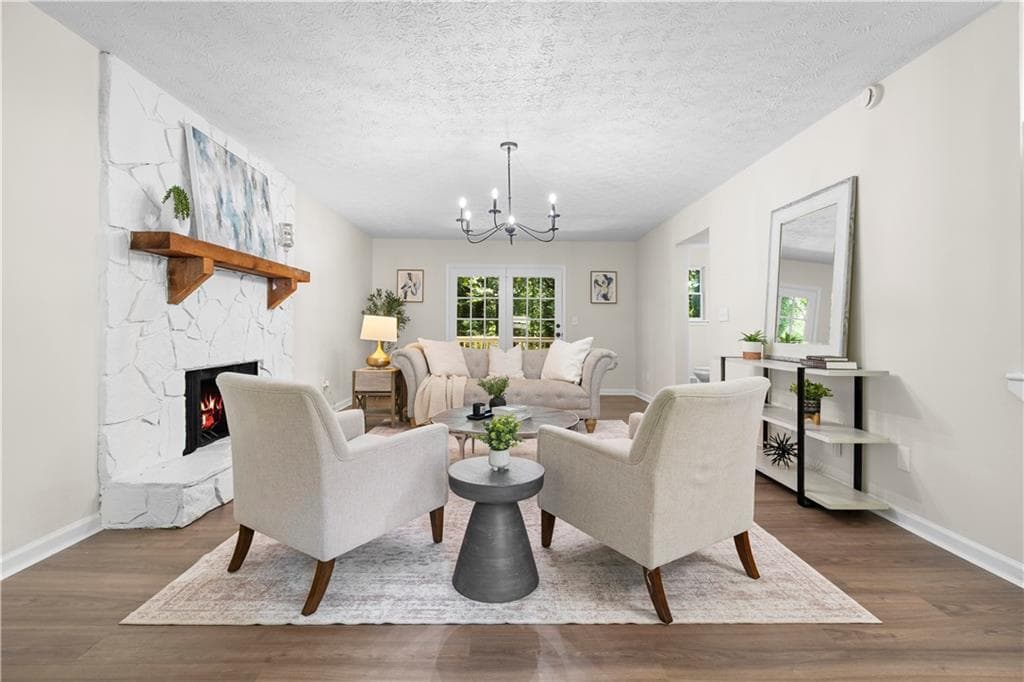 4 bedroom, 3 bathroom, 2,354 sq ft single family residence for sale at 1550 Olde Mill Court, Marietta, GA 30066 — photo 2