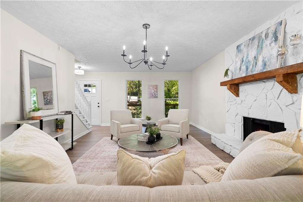 4 bedroom, 3 bathroom, 2,354 sq ft single family residence for sale at 1550 Olde Mill Court, Marietta, GA 30066 — photo 3