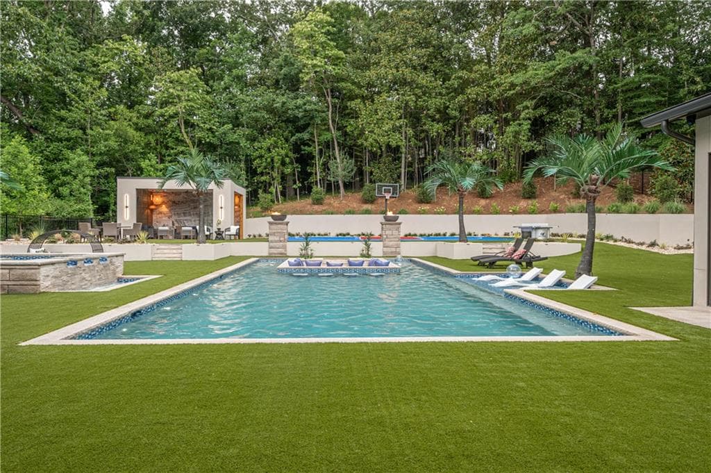 6 bedroom, 8 bathroom, 7,174 sq ft single family residence for sale at 1090 Kingston Drive, Sandy Springs, GA 30342 — photo 5