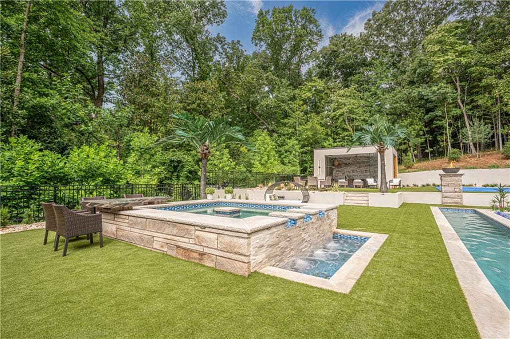 6 bedroom, 8 bathroom, 7,174 sq ft single family residence for sale at 1090 Kingston Drive, Sandy Springs, GA 30342 — photo 6