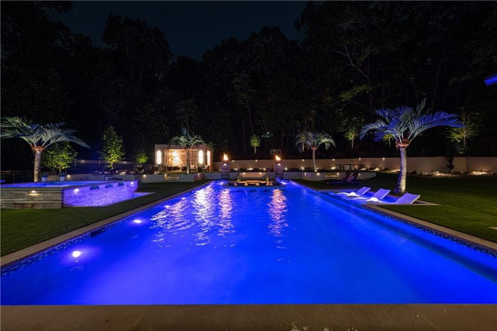 6 bedroom, 8 bathroom, 7,174 sq ft single family residence for sale at 1090 Kingston Drive, Sandy Springs, GA 30342 — photo 8