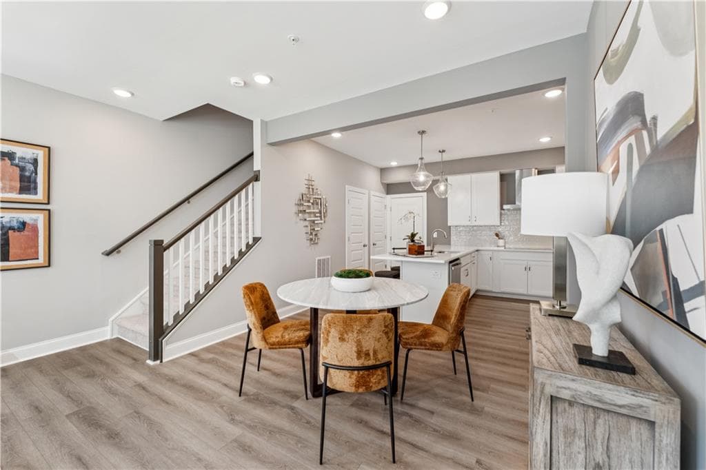 3 bedroom, 3 bathroom, 1,671 sq ft condominium under contract at 328 Skylar Court 99, Atlanta, GA 30315 — photo 8