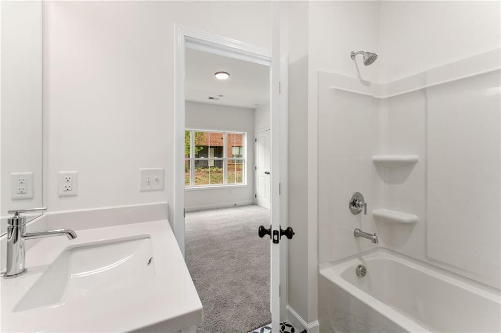 3 bedroom, 4 bathroom, 1,824 sq ft townhouse under contract at 1919 Deco Drive, Kennesaw, GA 30144 — photo 10