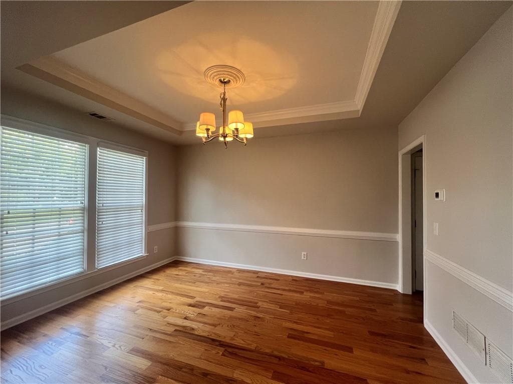 4 bedroom, 3 bathroom, 2,821 sq ft single family residence for rent at 365 Tumbling Creek Dr, Alpharetta, GA 30005 for $3,300 a month — photo 4
