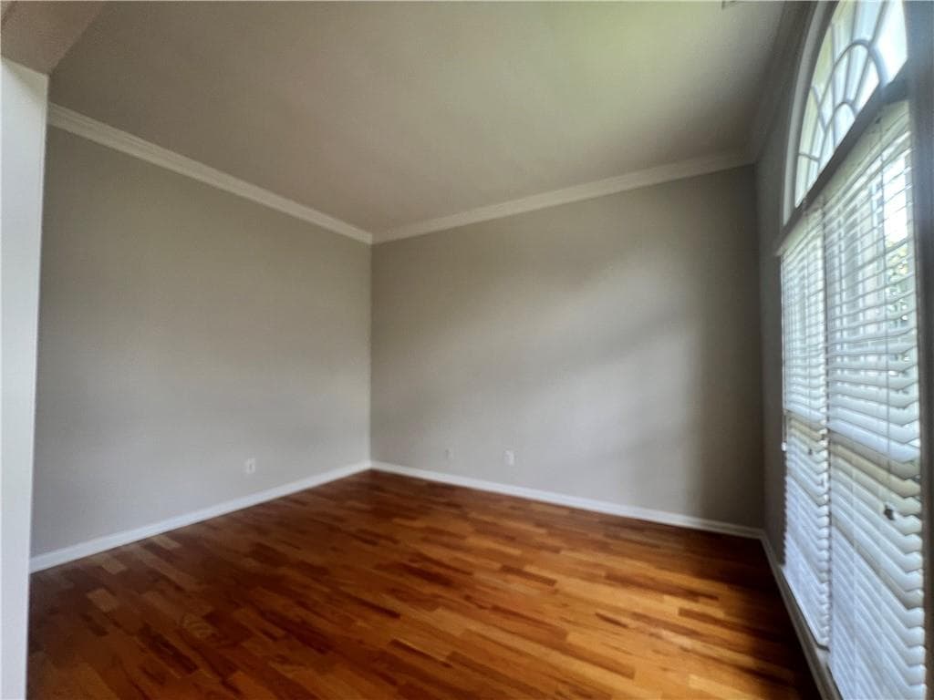 4 bedroom, 3 bathroom, 2,821 sq ft single family residence for rent at 365 Tumbling Creek Dr, Alpharetta, GA 30005 for $3,300 a month — photo 7