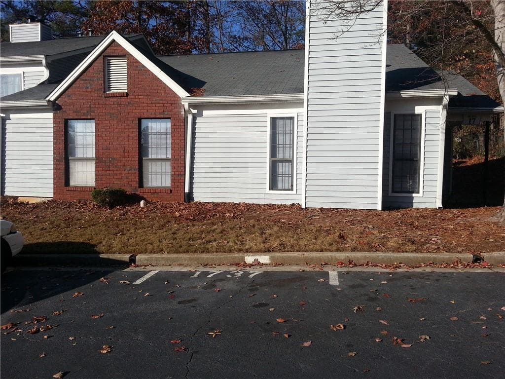 2 bedroom, 2 bathroom, 912 sq ft condominium for rent at 737 Windchase Lane, Stone Mountain, GA 30083 for $1,450 a month — photo 1 of 23