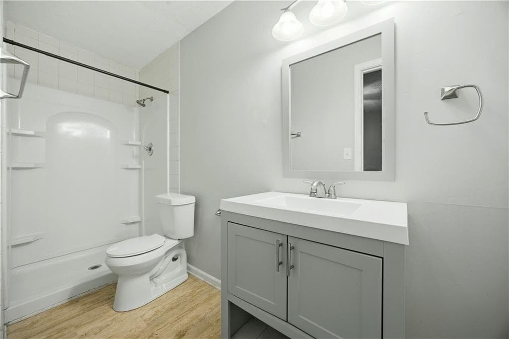 3 bedroom, 2 bathroom, 1,433 sq ft single family residence for sale at 2384 Three Bars Drive, Snellville, GA 30078 — photo 10