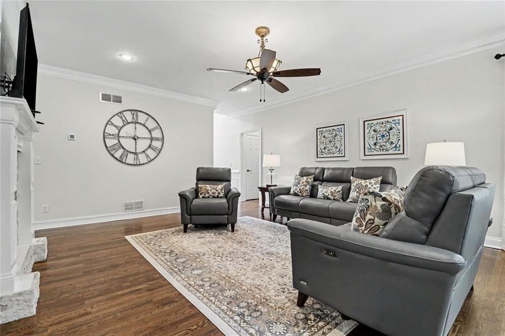 6 bedroom, 5 bathroom, 4,260 sq ft single family residence for sale at 1135 Jennifer Oaks Drive, Alpharetta, GA 30004 — photo 8
