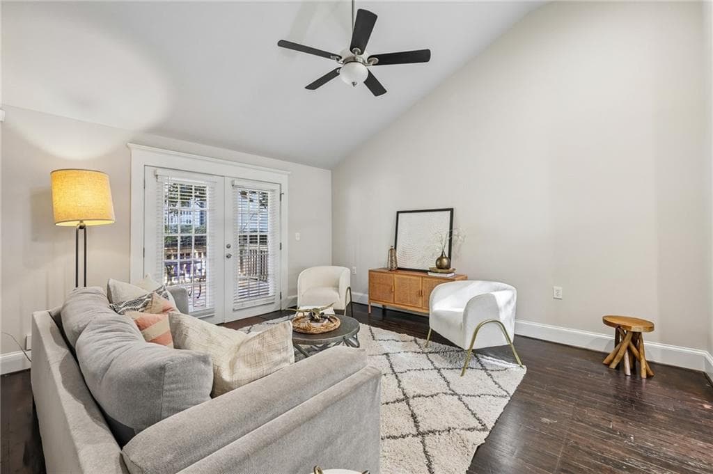 3 bedroom, 2 bathroom, 2,367 sq ft single family residence under contract at 692 Glenwood Avenue, Atlanta, GA 30312 — photo 7