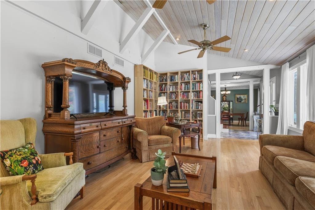 3 bedroom, 3 bathroom, 2,580 sq ft single family residence under contract at 2753 Holly Ridge Circle, Marietta, GA 30062 — photo 5