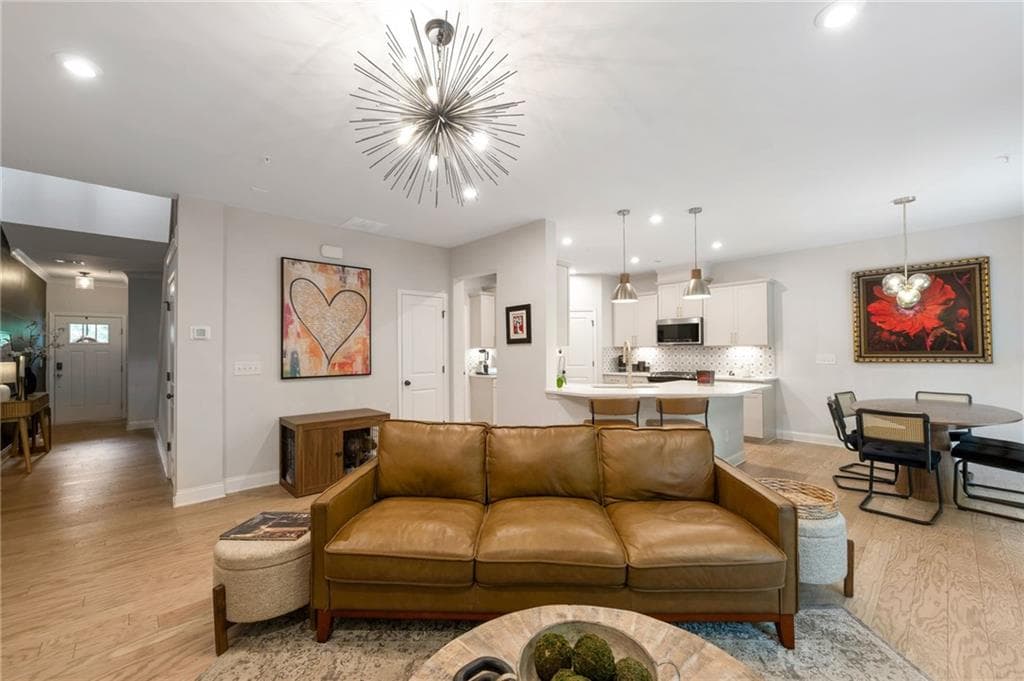 3 bedroom, 3 bathroom, 2,035 sq ft townhouse for sale at 517 Garvin Drive, Woodstock, GA 30189 — photo 6